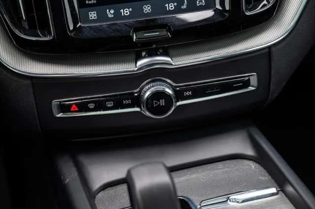 Volvo XC60 (2023) thumbnail 30