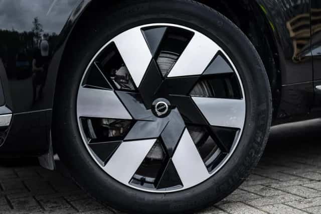 Volvo XC60 (2023) thumbnail 36