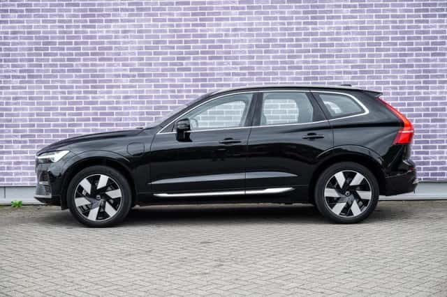 Volvo XC60 (2023) thumbnail 5
