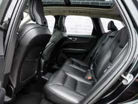 Volvo XC60 thumbnail 9