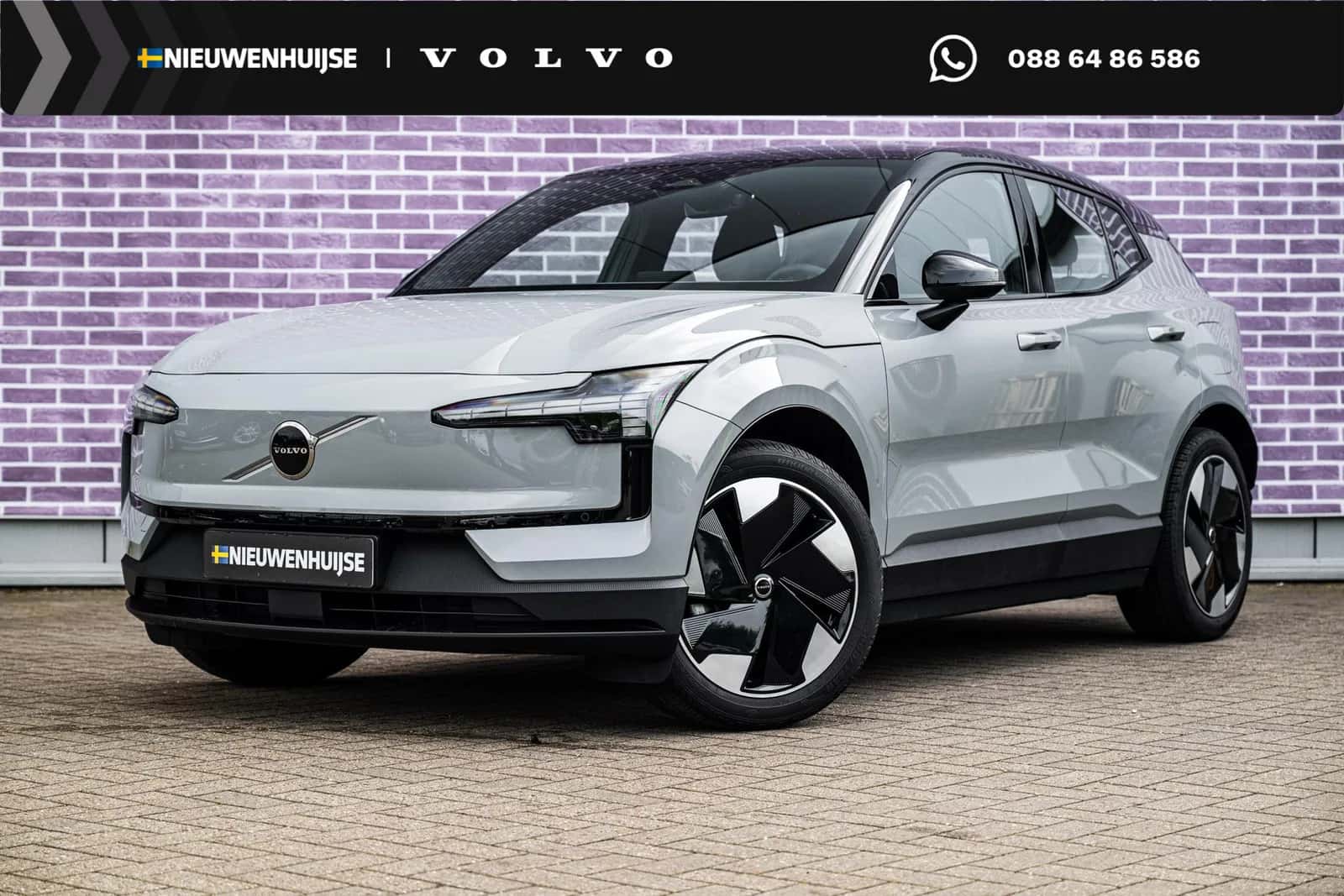 Volvo EX30 (2024) — foto 1