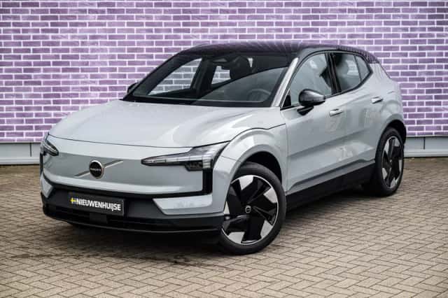 Volvo EX30 (2024) thumbnail 15