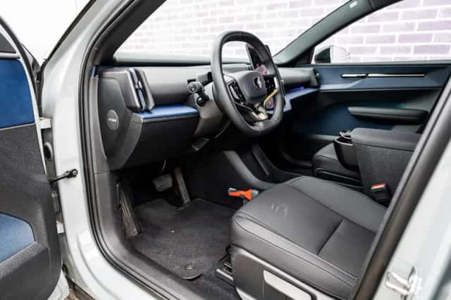 Volvo EX30 (2024) thumbnail 17