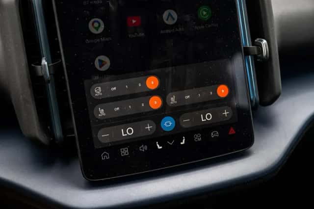 Volvo EX30 (2024) thumbnail 22