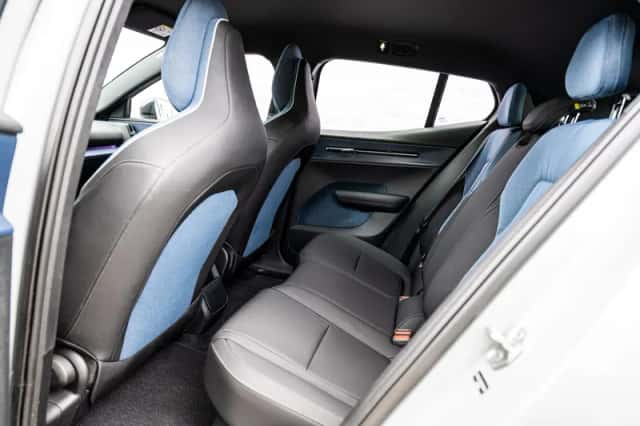 Volvo EX30 (2024) thumbnail 9