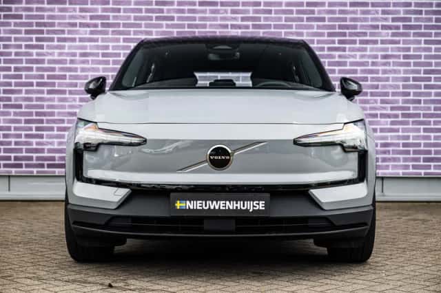 Volvo EX30 (2024) thumbnail 10