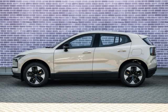 Volvo EX30 (2026) thumbnail 5