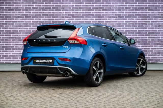 Volvo V40 (2019) thumbnail 4
