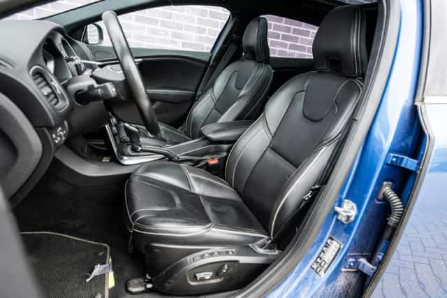 Volvo V40 (2019) thumbnail 8