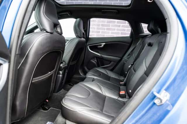 Volvo V40 (2019) thumbnail 10
