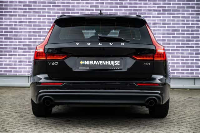 Volvo V60 (2021) thumbnail 11