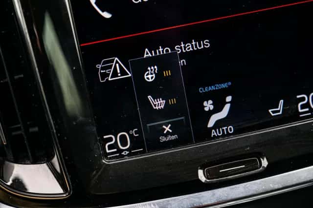 Volvo V60 (2021) thumbnail 23