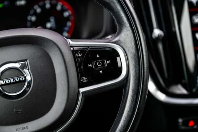 Volvo V60 (2021) thumbnail 25