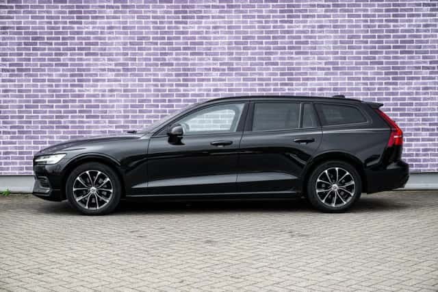 Volvo V60 (2021) thumbnail 6