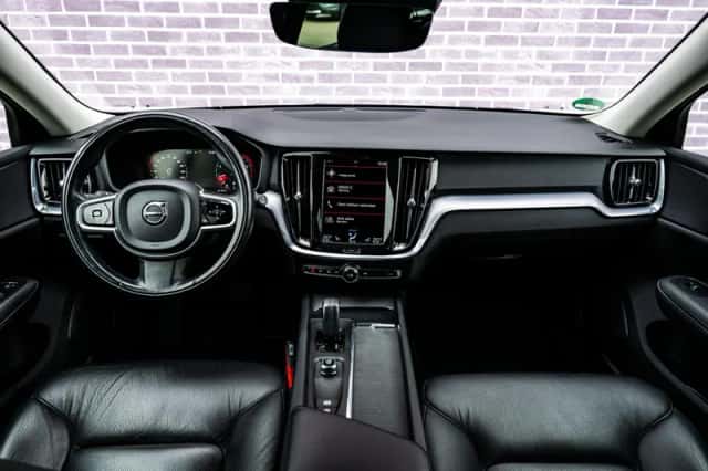 Volvo V60 (2021) thumbnail 7