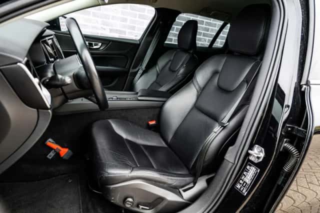 Volvo V60 (2021) thumbnail 8