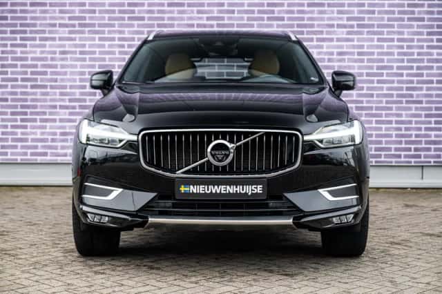 Volvo XC60 (2017) thumbnail 11