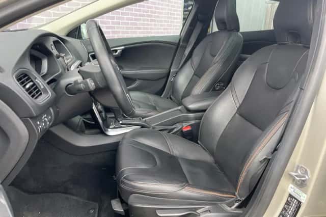 Volvo V40 (2019) thumbnail 6