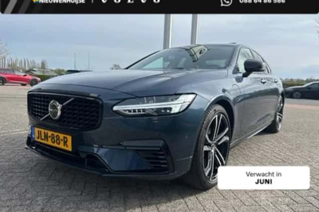 Volvo S90 (2024) thumbnail 1