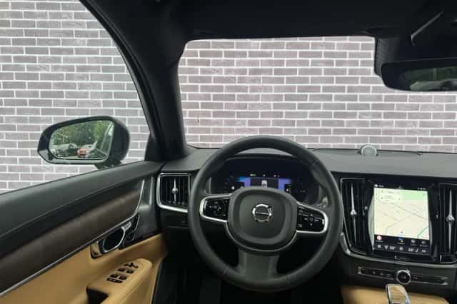 Volvo S90 (2024) thumbnail 6
