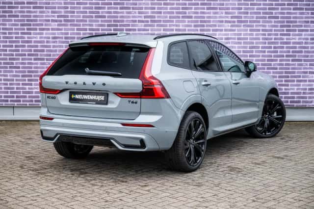 Volvo XC60 (2025) thumbnail 18