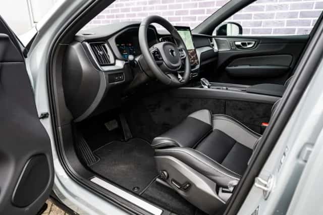 Volvo XC60 (2025) thumbnail 19