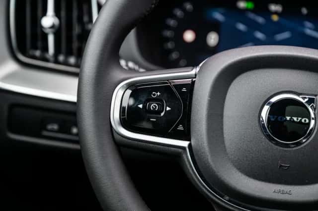Volvo XC60 (2025) thumbnail 30