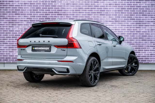 Volvo XC60 (2025) thumbnail 4