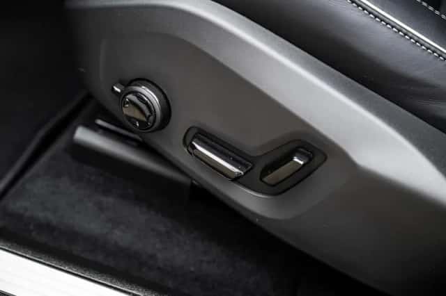 Volvo XC60 (2025) thumbnail 9