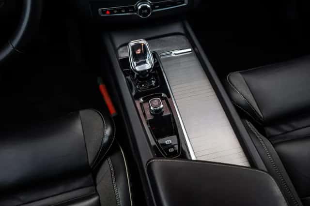 Volvo XC60 (2023) thumbnail 14