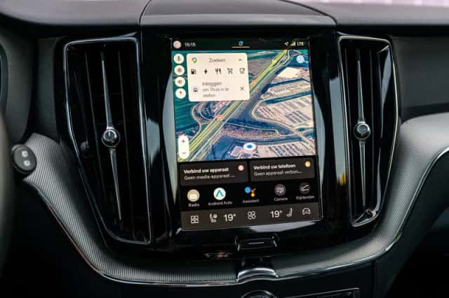 Volvo XC60 (2023) thumbnail 18