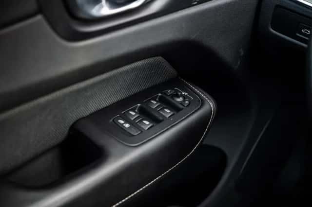 Volvo XC60 (2023) thumbnail 25
