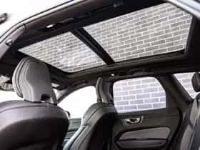 Volvo XC60 thumbnail 30