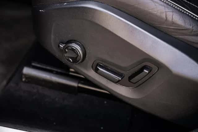 Volvo XC60 (2023) thumbnail 7