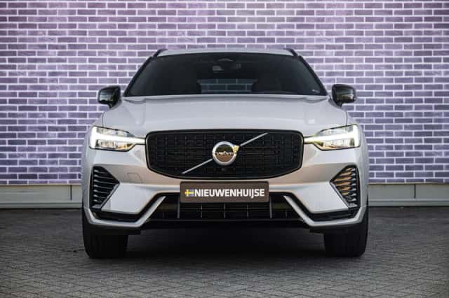 Volvo XC60 (2023) thumbnail 9