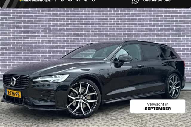 Volvo V60 (2021) thumbnail 1