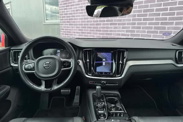 Volvo V60 (2021) thumbnail 5