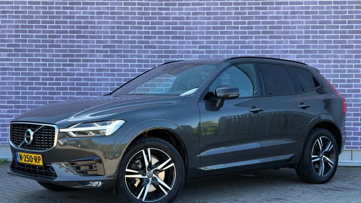Volvo XC60 — foto 1