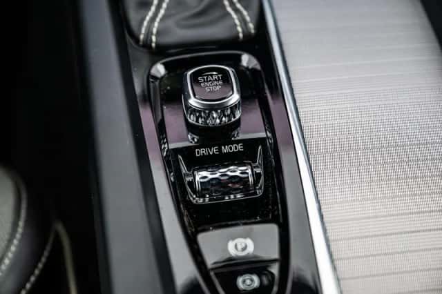 Volvo XC60 (2020) thumbnail 24