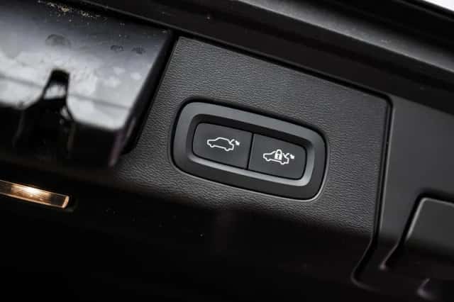 Volvo XC60 (2020) thumbnail 32