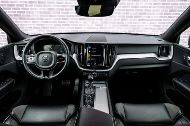 Volvo XC60 (2020) thumbnail 6