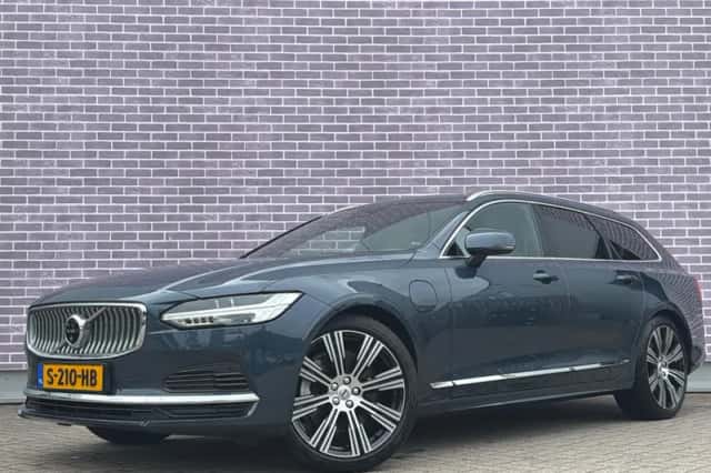 Volvo V90 (2023) thumbnail 2