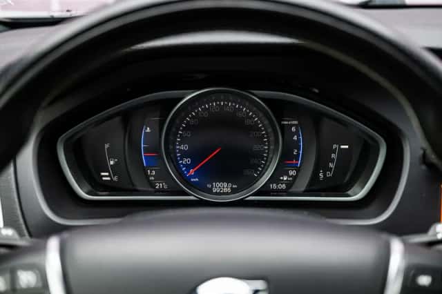 Volvo V40 (2019) thumbnail 12