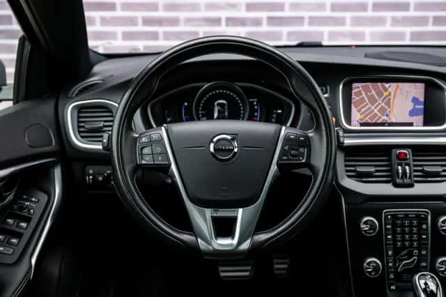 Volvo V40 (2019) thumbnail 4