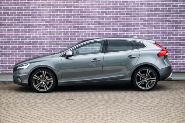 Volvo V40 (2019) thumbnail 5