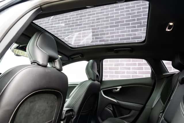 Volvo V40 (2019) thumbnail 8