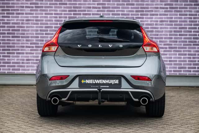 Volvo V40 (2019) thumbnail 10