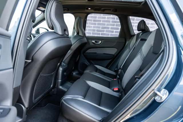 Volvo XC60 (2025) thumbnail 8