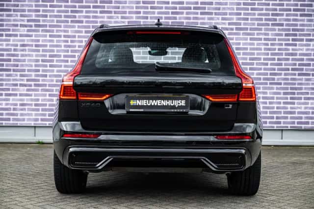 Volvo XC60 (2024) thumbnail 11