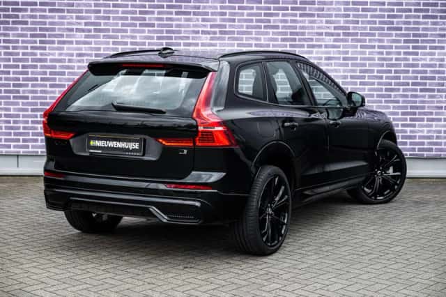 Volvo XC60 (2024) thumbnail 16